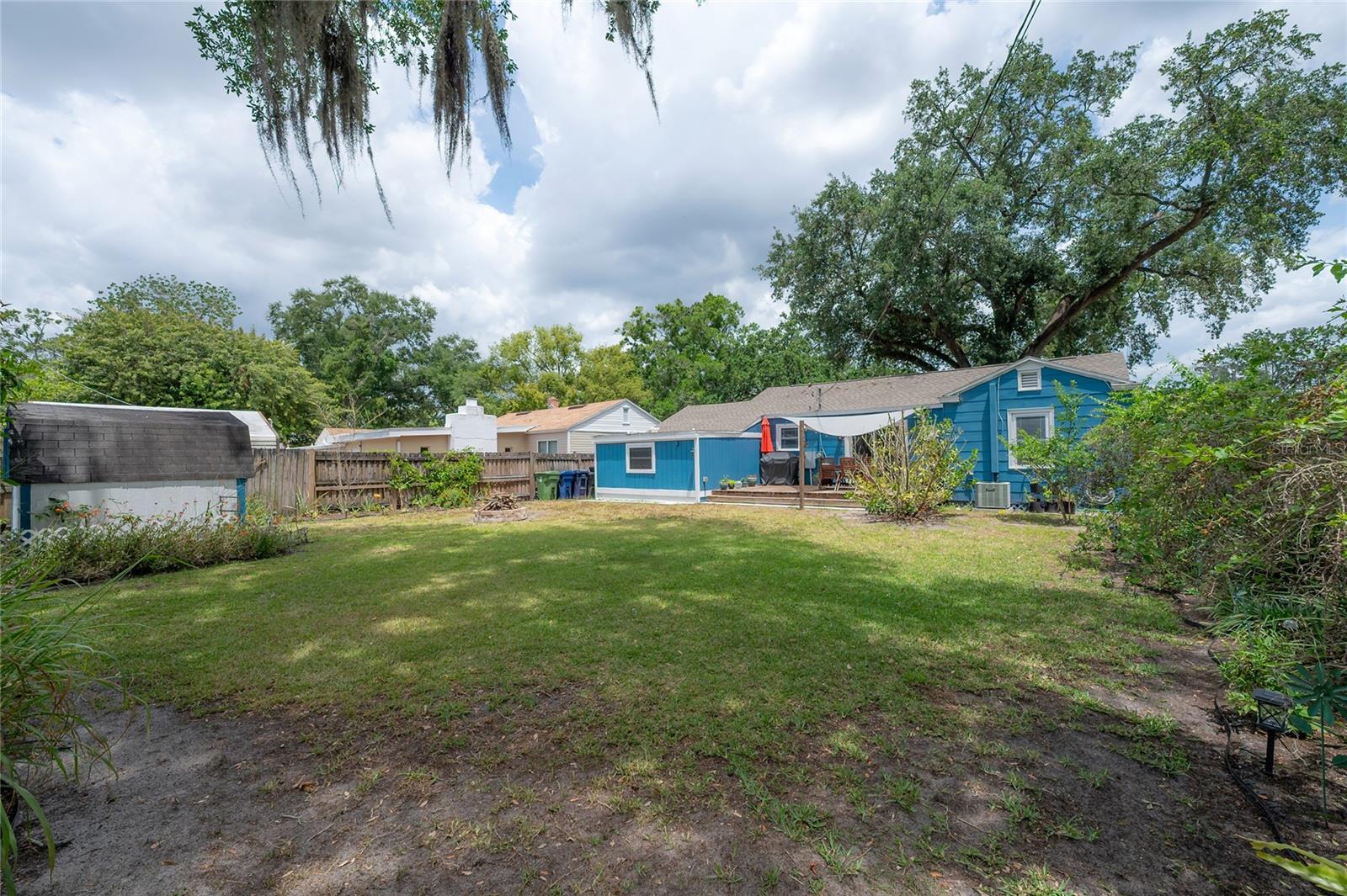 Listing photo id 42 for 912 Cornelius Avenue