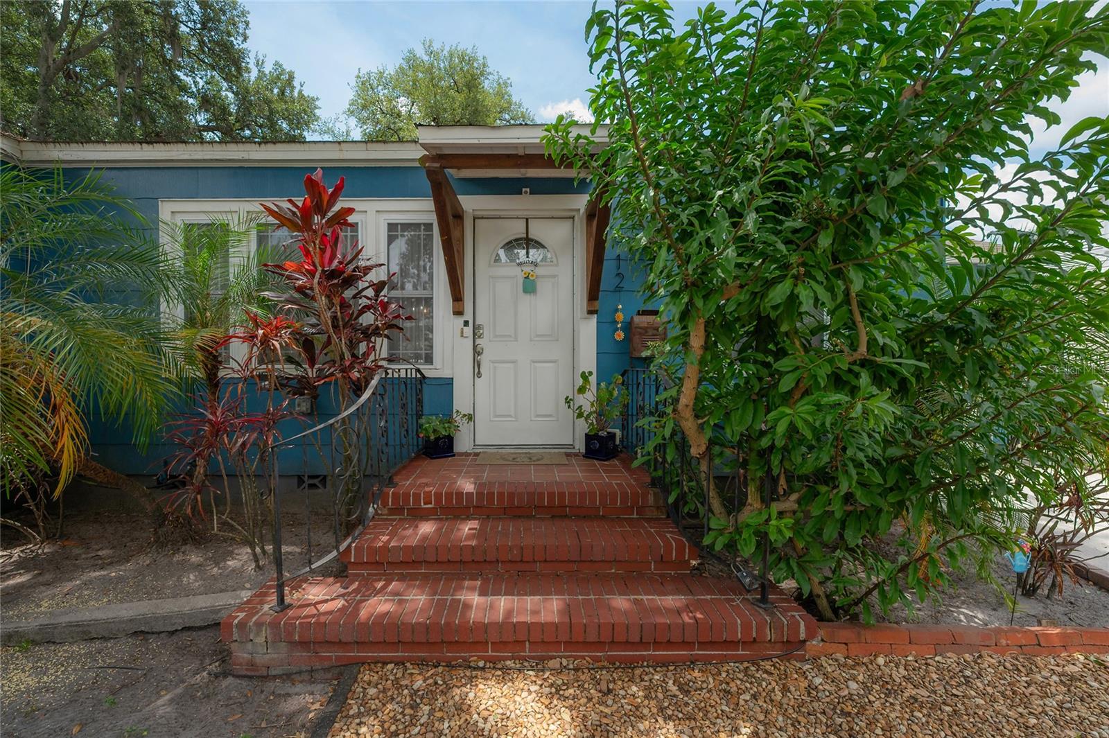 Listing photo id 4 for 912 Cornelius Avenue