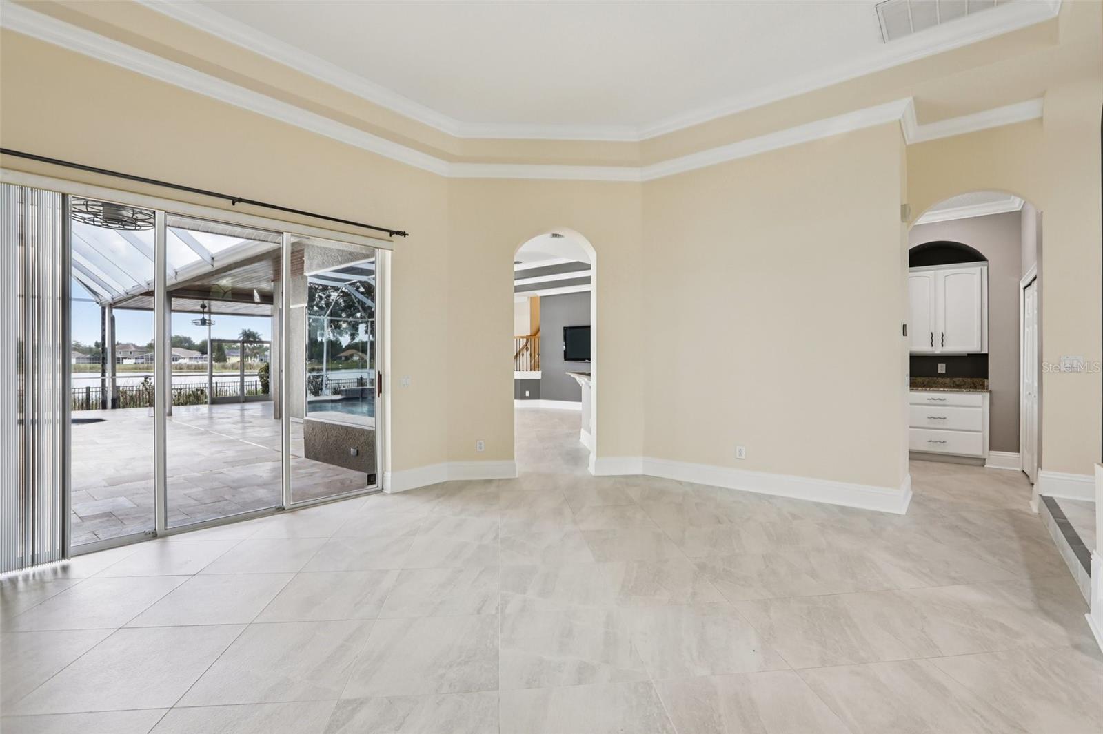 Image 17 of 55 For 15720 Berea Drive