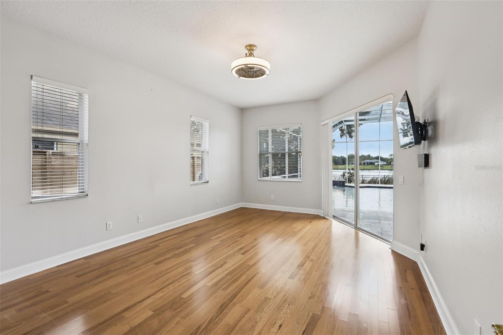 Image 18 of 55 For 15720 Berea Drive