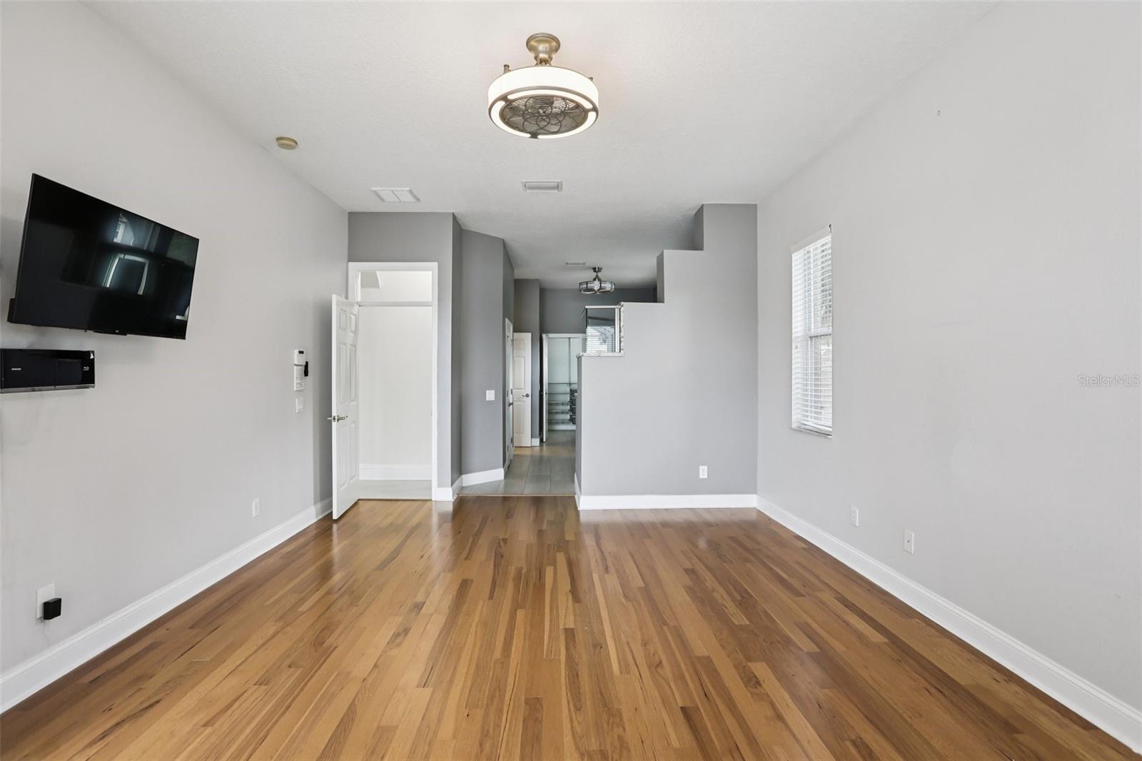 Image 19 of 55 For 15720 Berea Drive