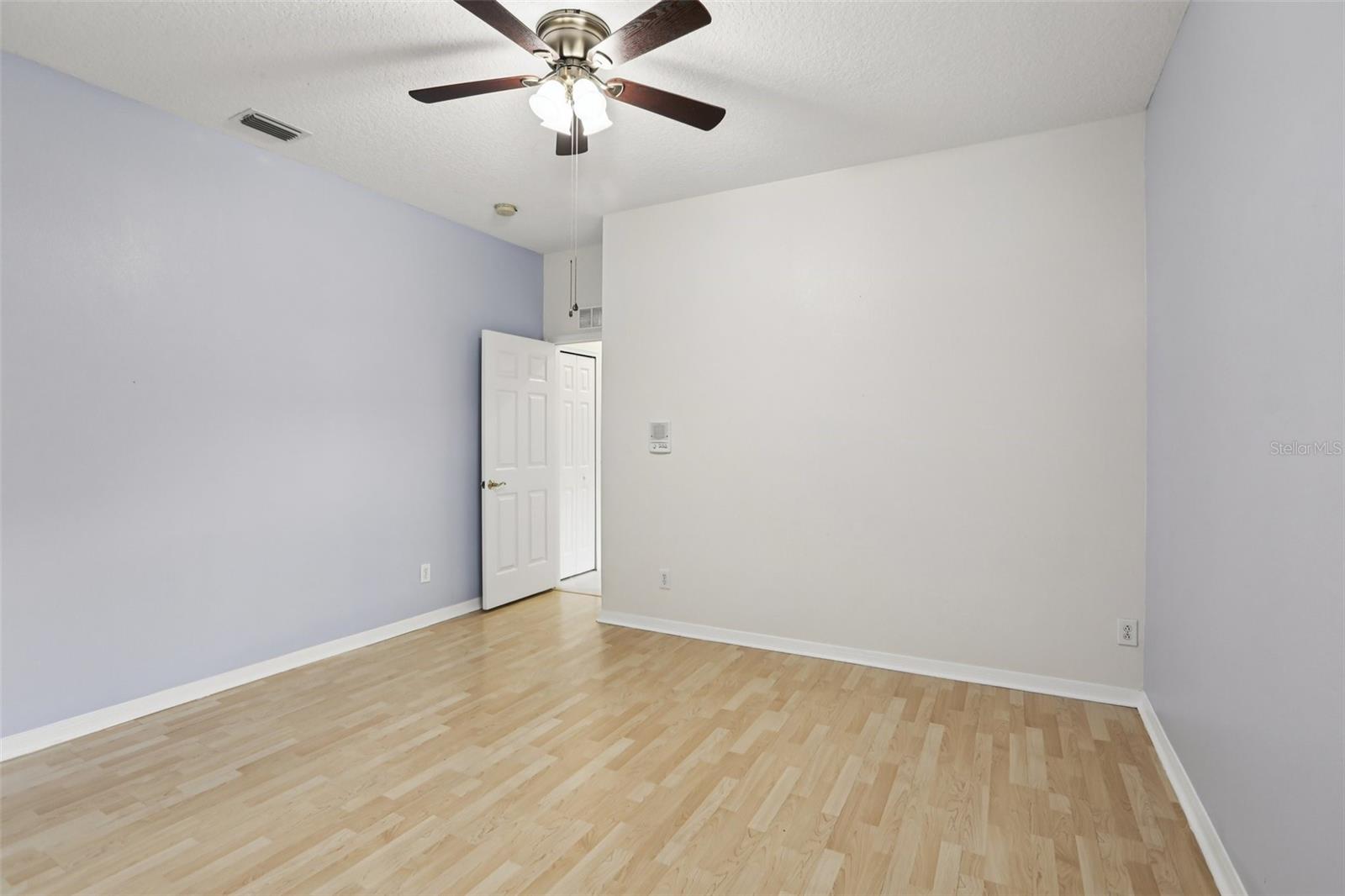 Image 27 of 55 For 15720 Berea Drive