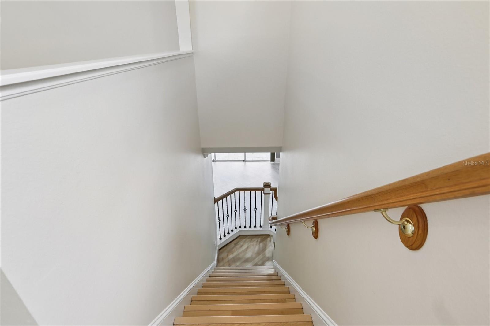 Image 37 of 55 For 15720 Berea Drive