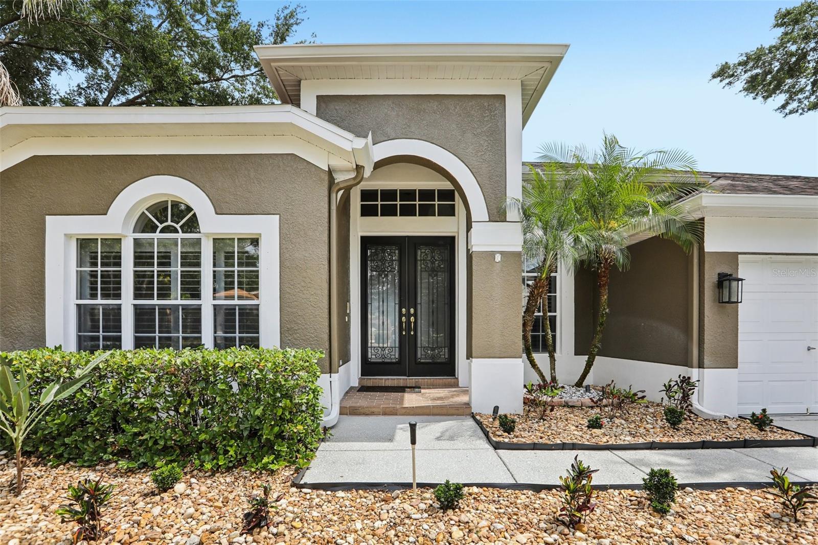 Image 5 of 55 For 15720 Berea Drive