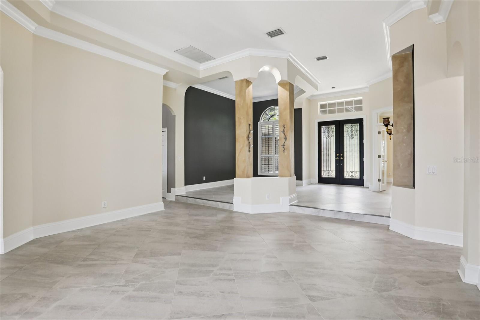 Image 7 of 55 For 15720 Berea Drive