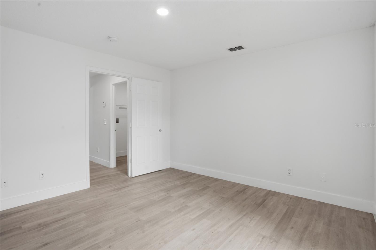 Image 15 of 57 For 1161 Kempton Chase Parkway