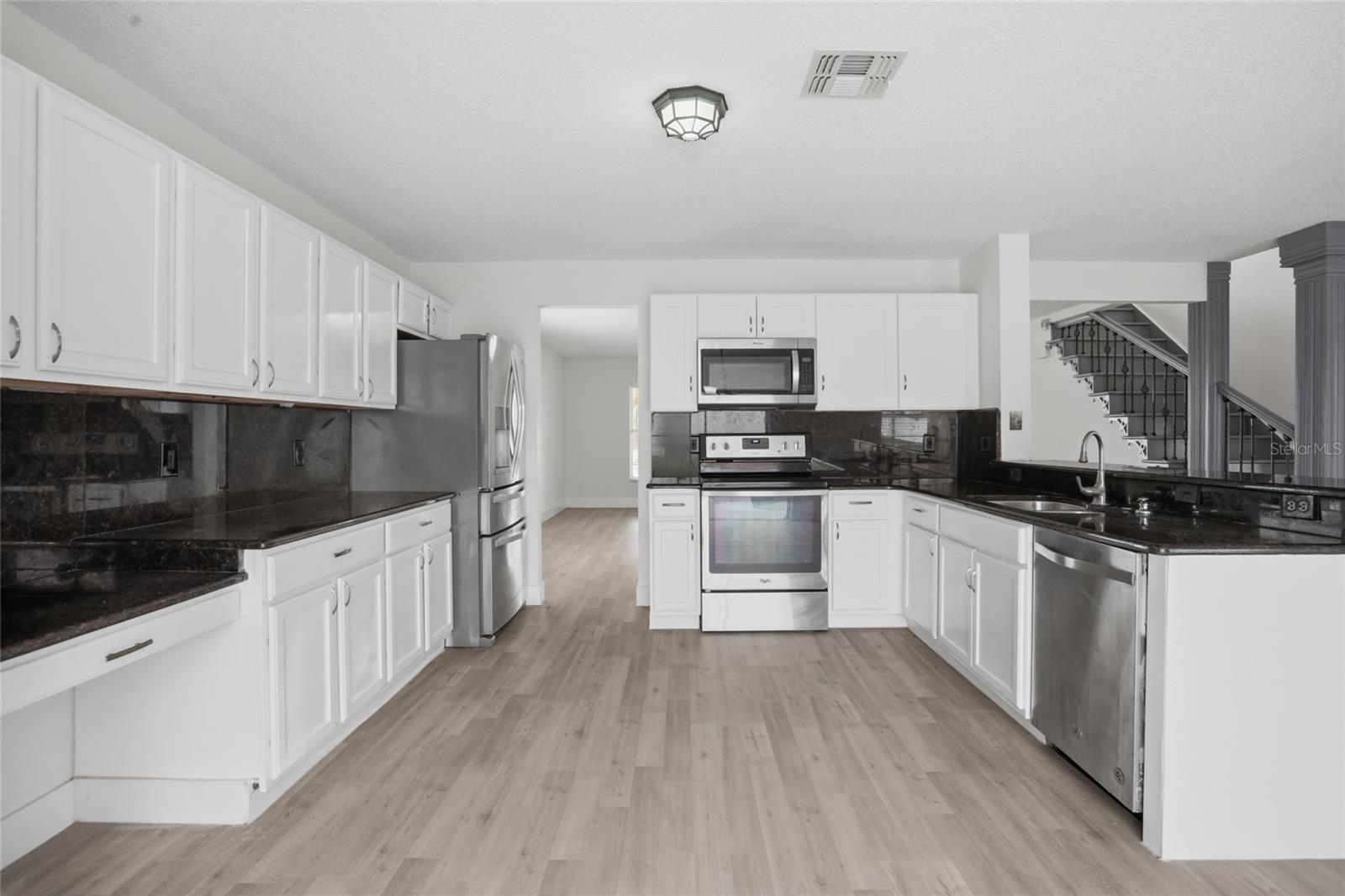 Image 7 of 57 For 1161 Kempton Chase Parkway