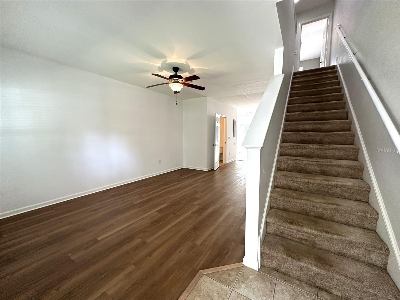Image 4 of 30 For 15816 Fishhawk View Drive