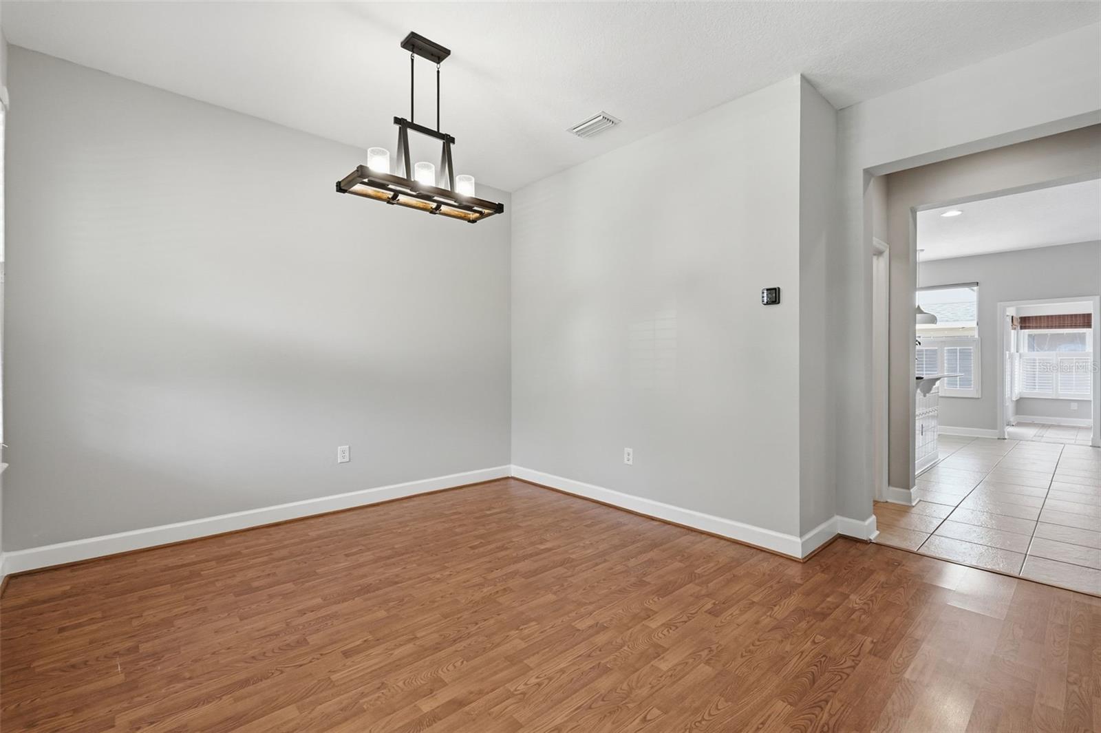 Image 10 of 71 For 10111 Hayfield Way