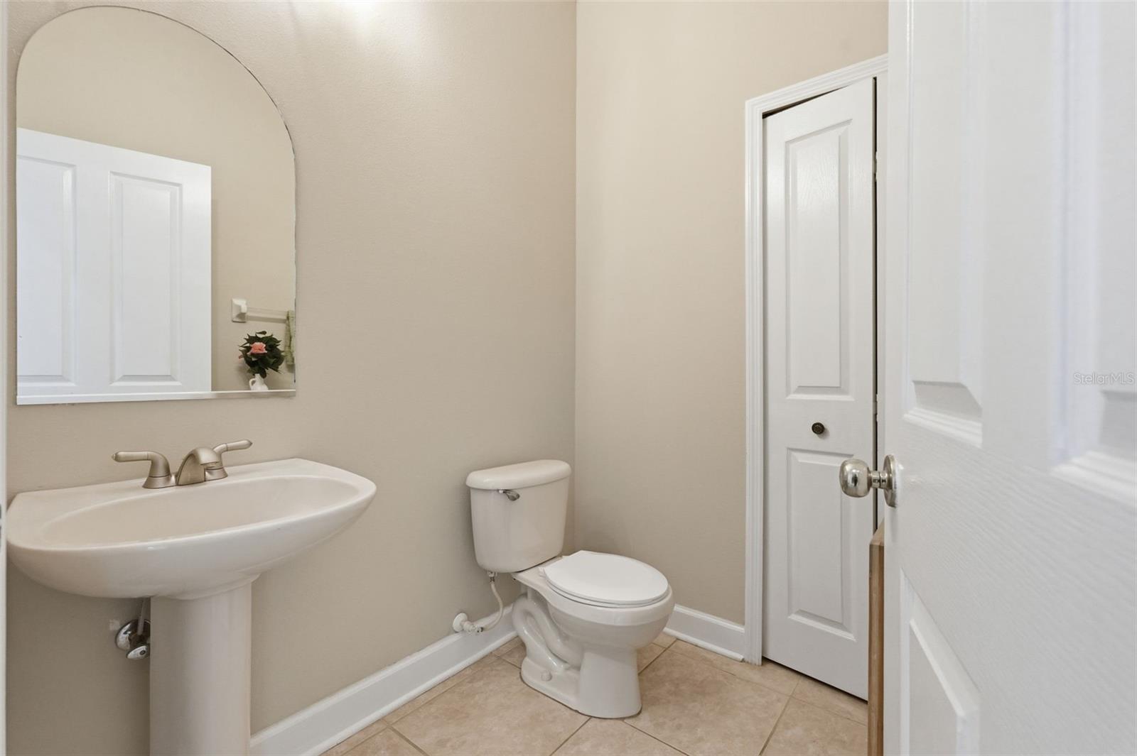 Image 13 of 71 For 10111 Hayfield Way
