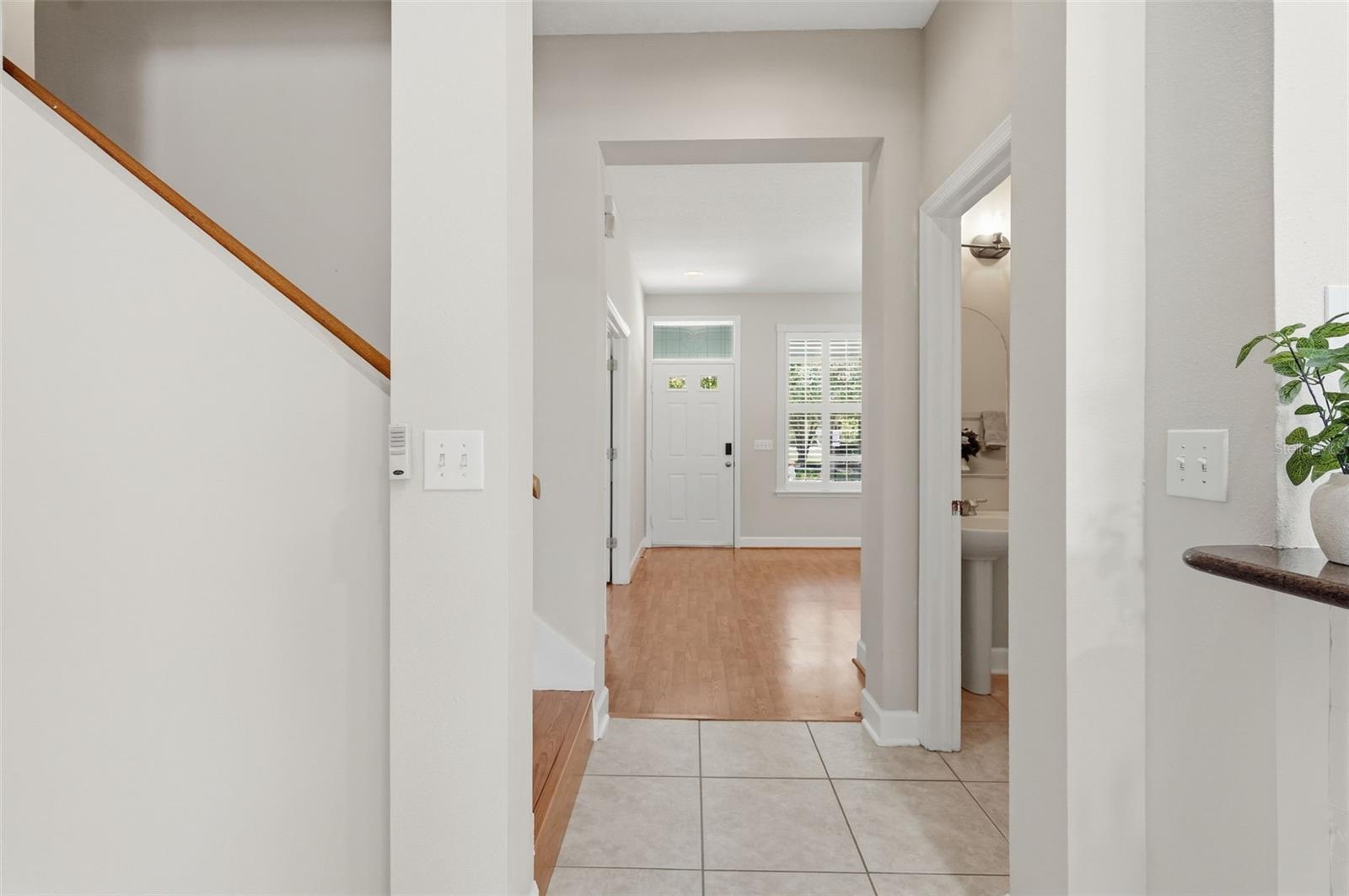 Image 14 of 71 For 10111 Hayfield Way