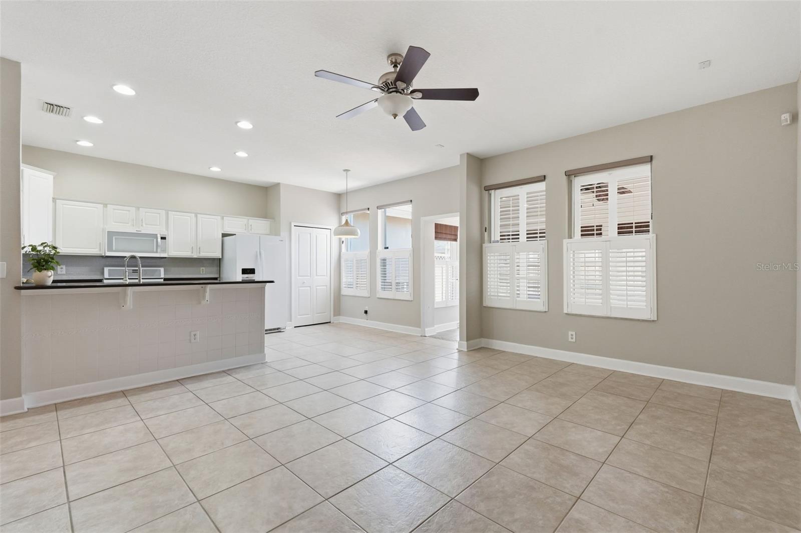 Image 19 of 71 For 10111 Hayfield Way