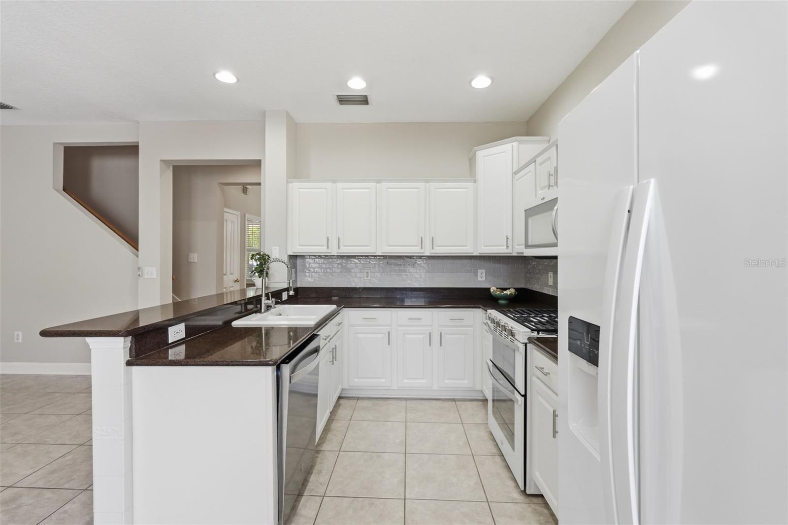 Image 22 of 71 For 10111 Hayfield Way