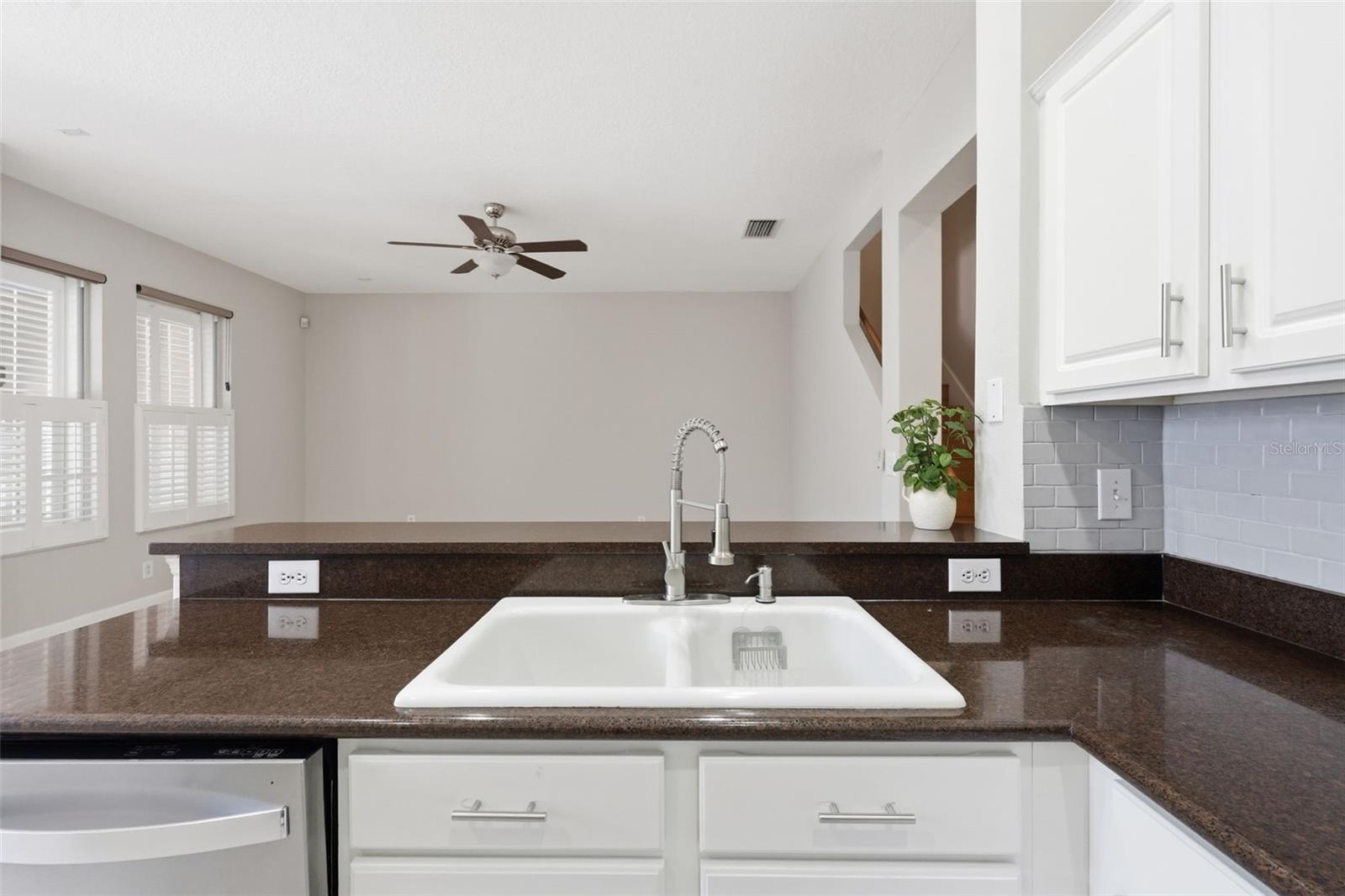 Image 25 of 71 For 10111 Hayfield Way