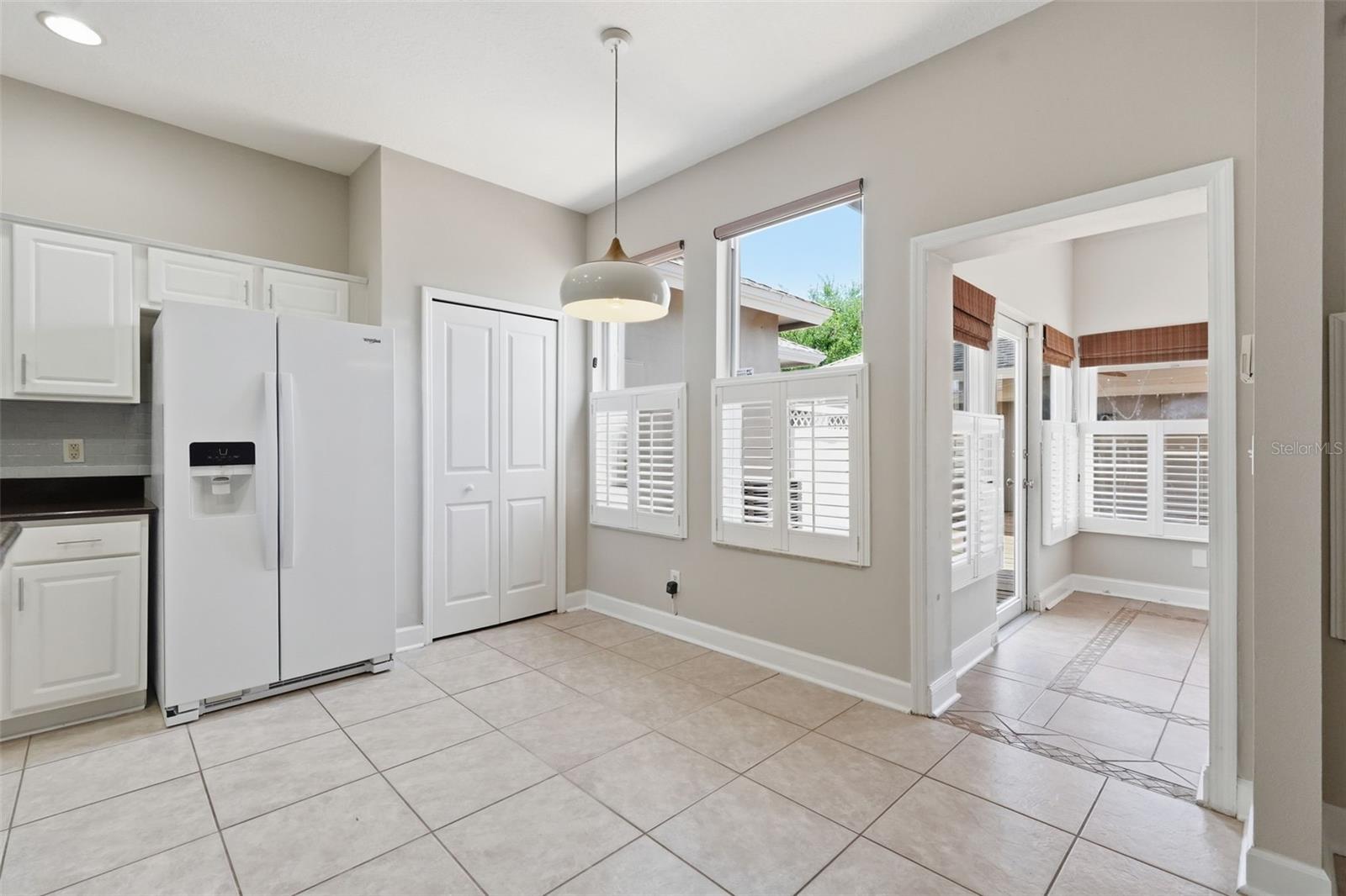 Image 26 of 71 For 10111 Hayfield Way