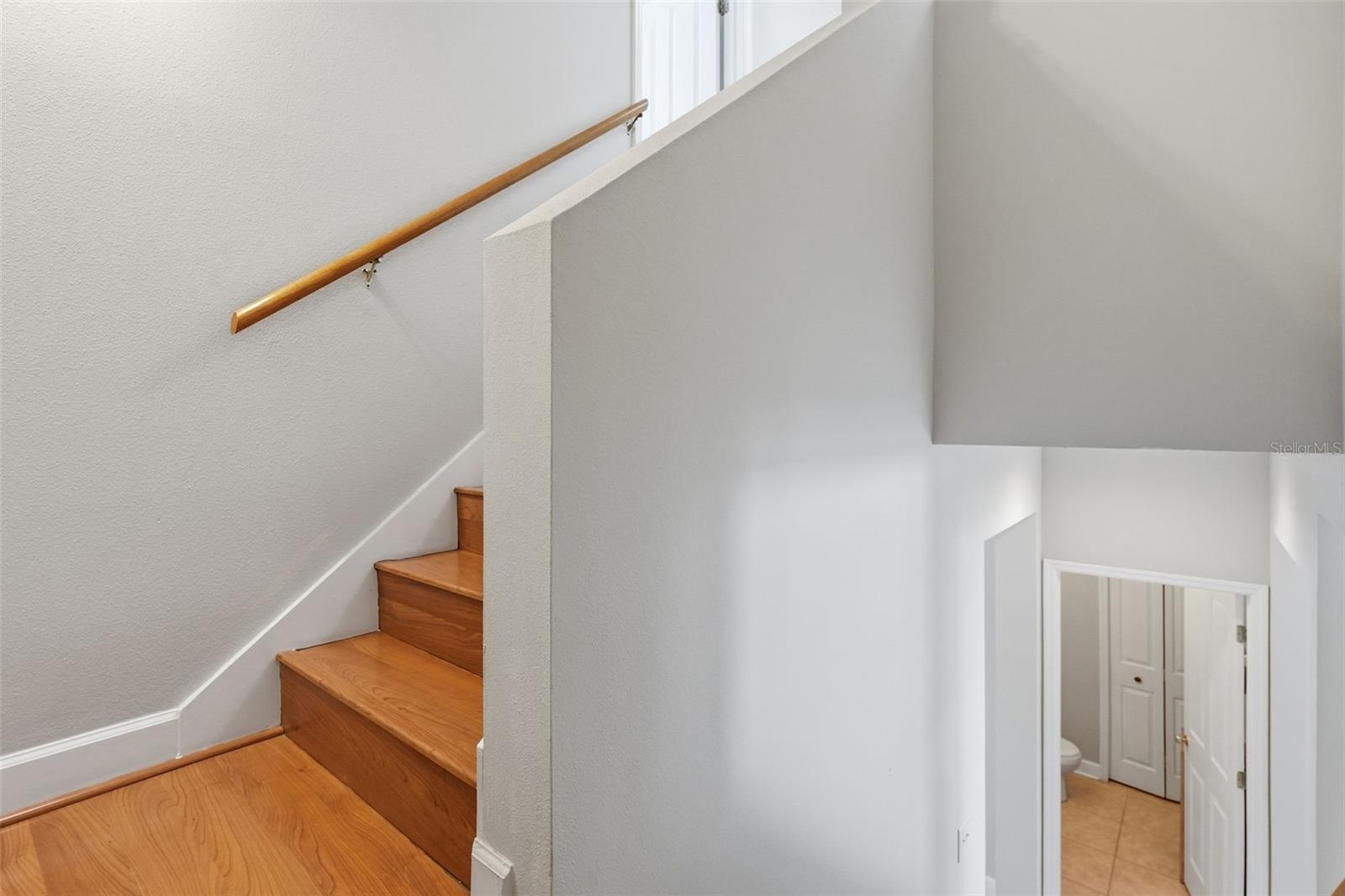 Image 38 of 71 For 10111 Hayfield Way