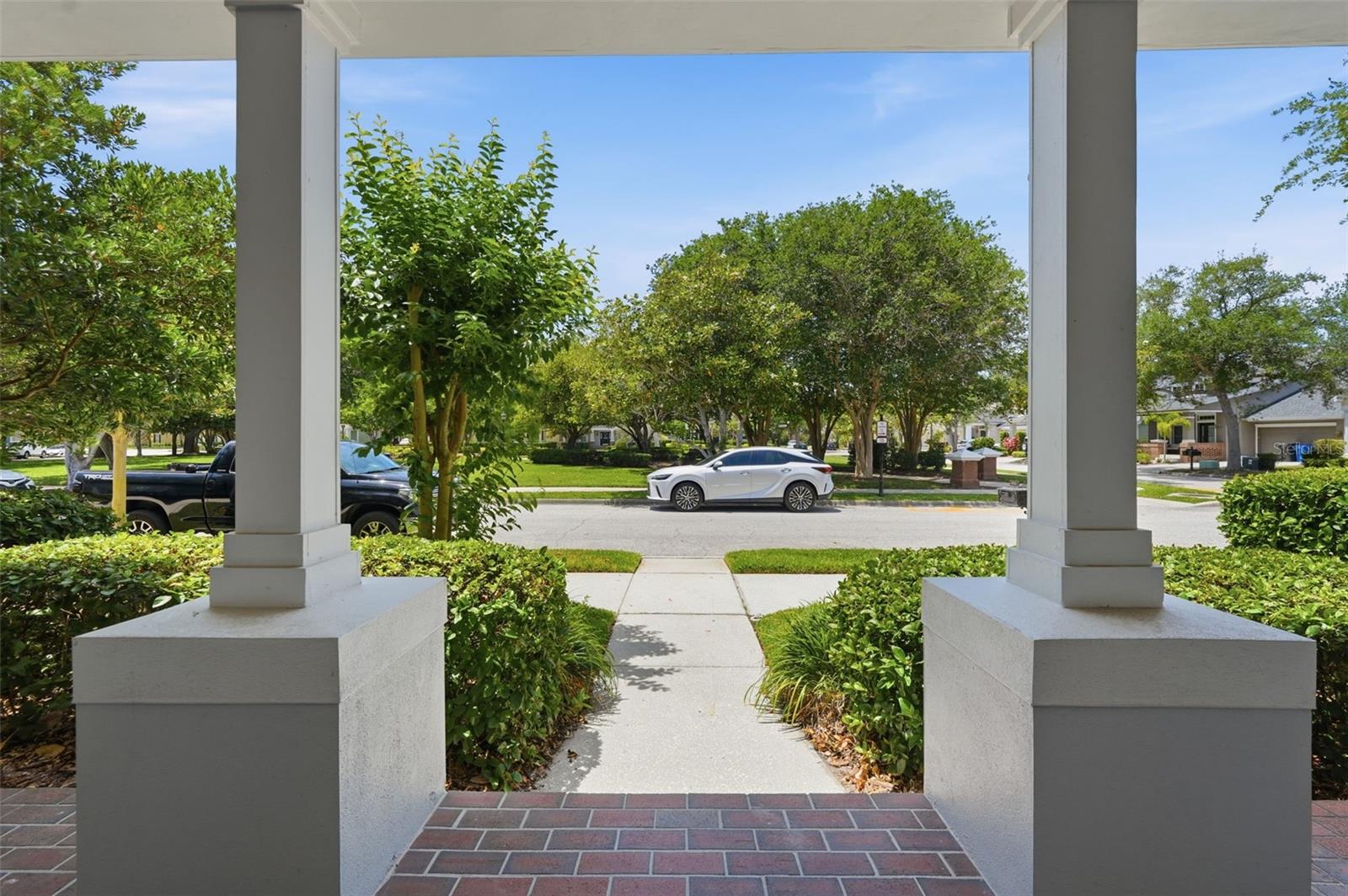 Image 4 of 71 For 10111 Hayfield Way