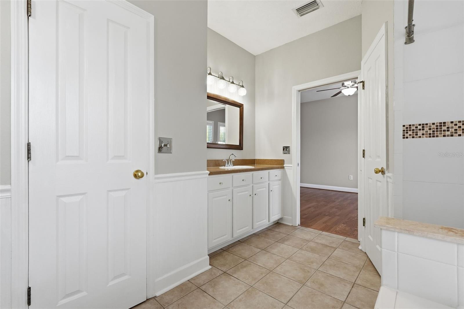 Image 47 of 71 For 10111 Hayfield Way