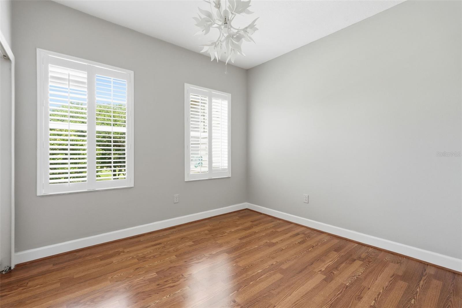 Image 48 of 71 For 10111 Hayfield Way