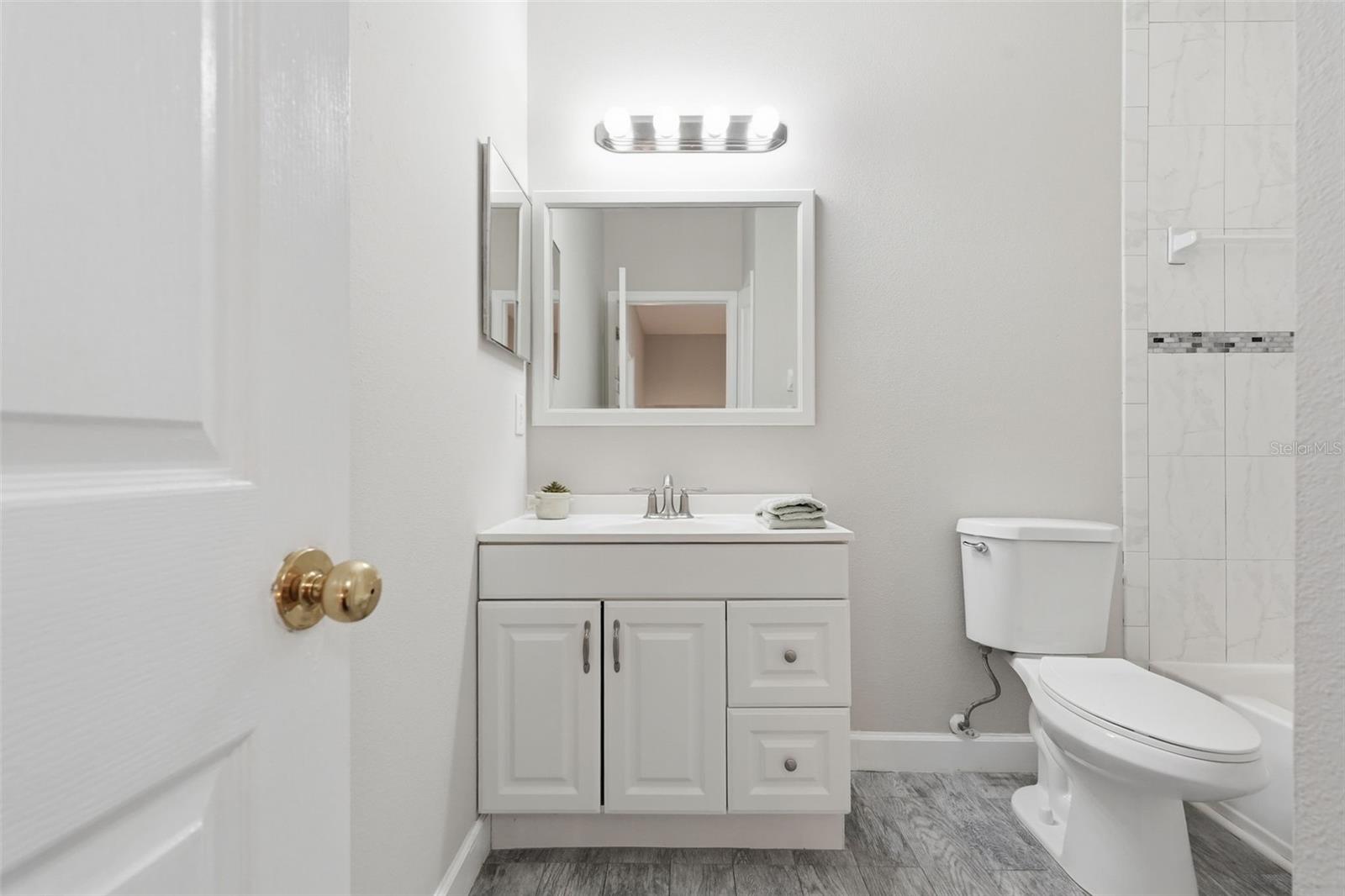 Image 50 of 71 For 10111 Hayfield Way