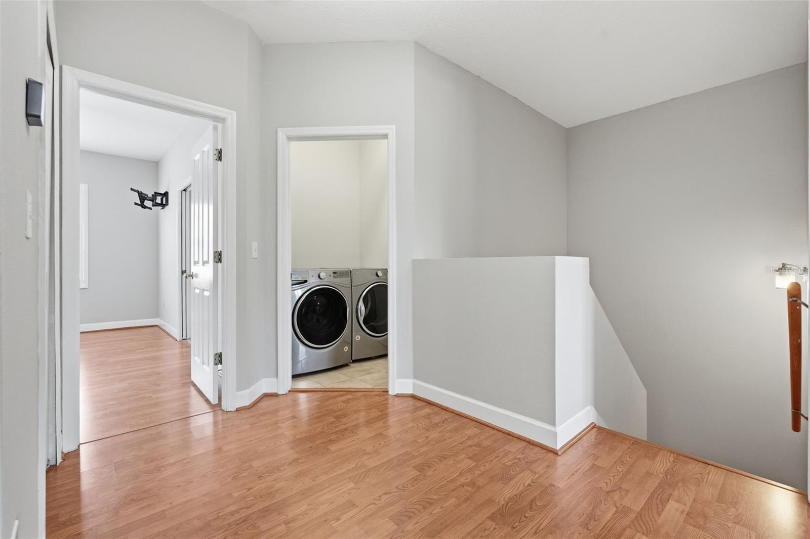 Image 53 of 71 For 10111 Hayfield Way