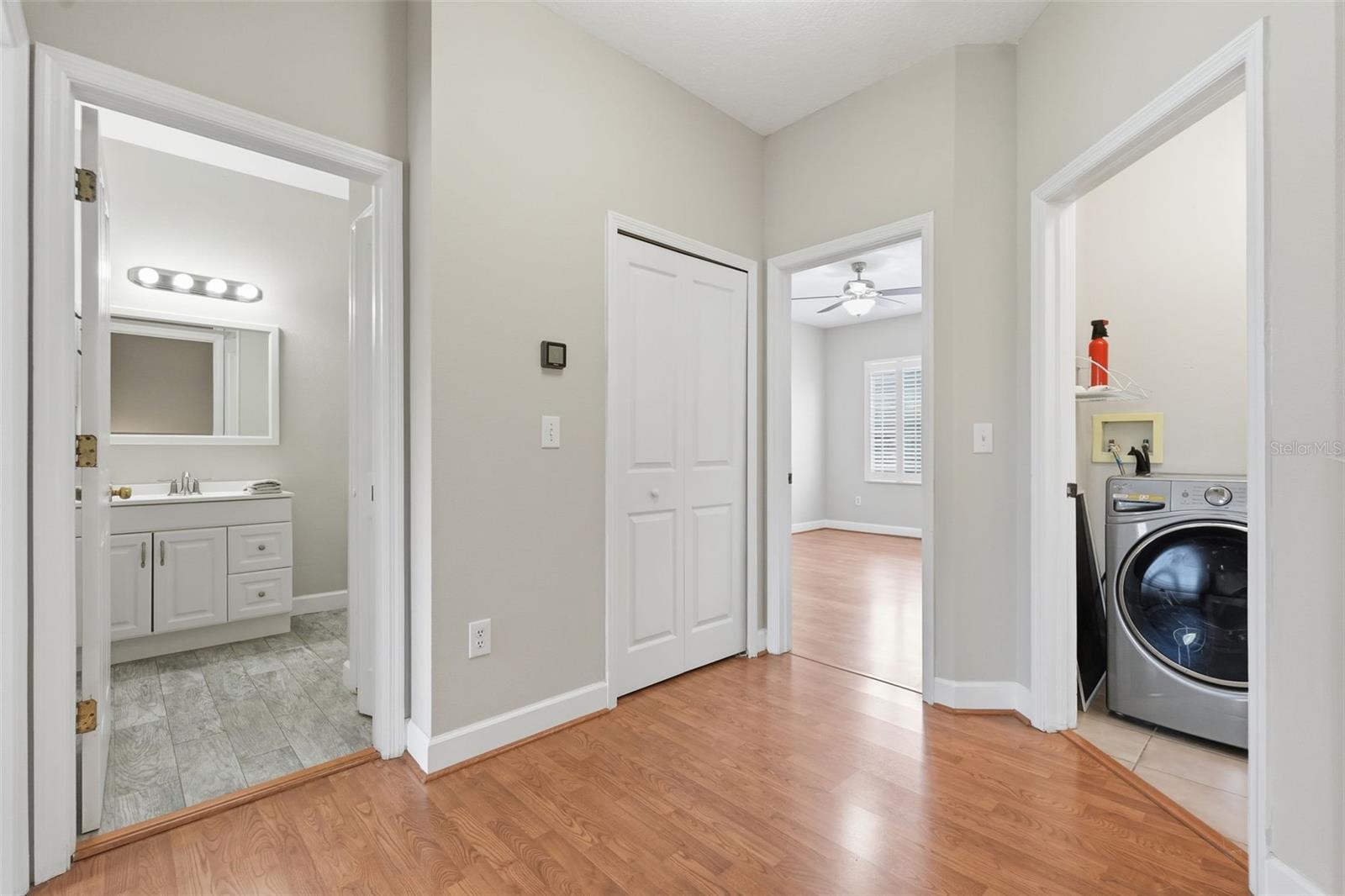Image 54 of 71 For 10111 Hayfield Way