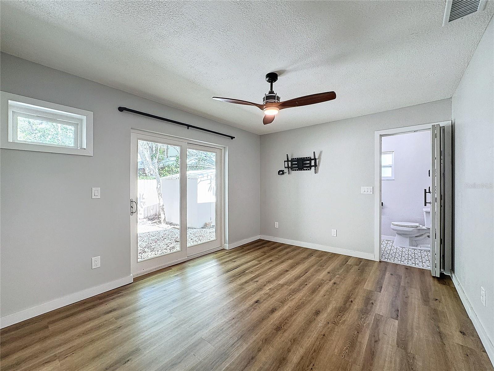 Image 21 of 64 For 7610 117th Street