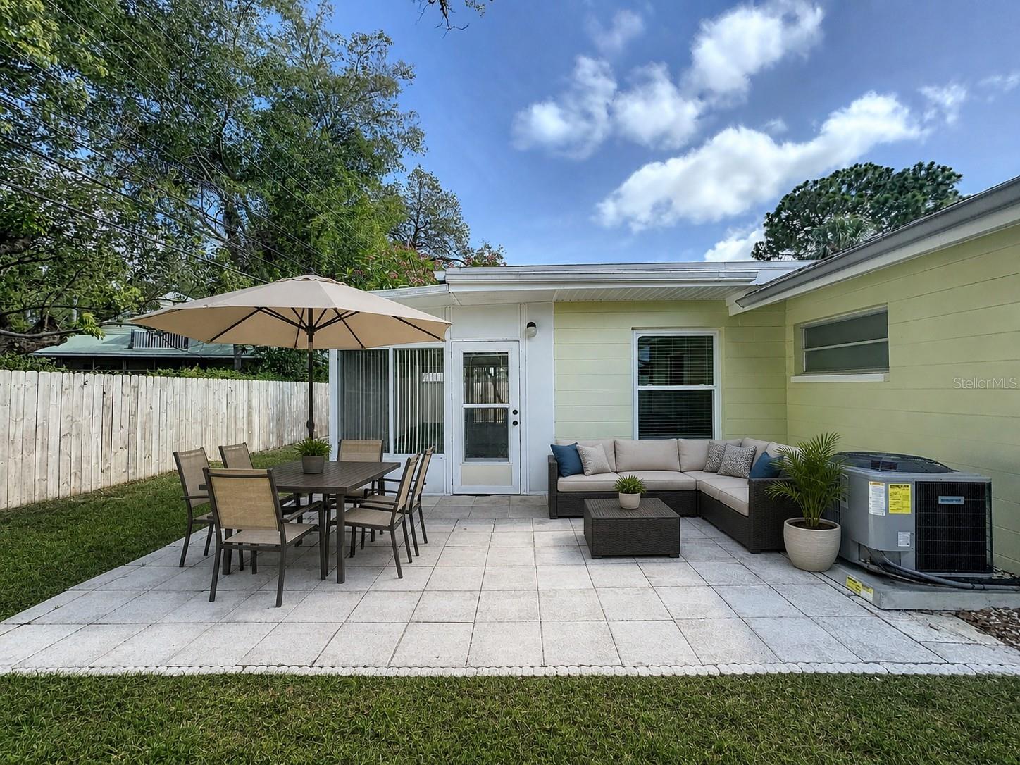 Image 4 of 64 For 7610 117th Street