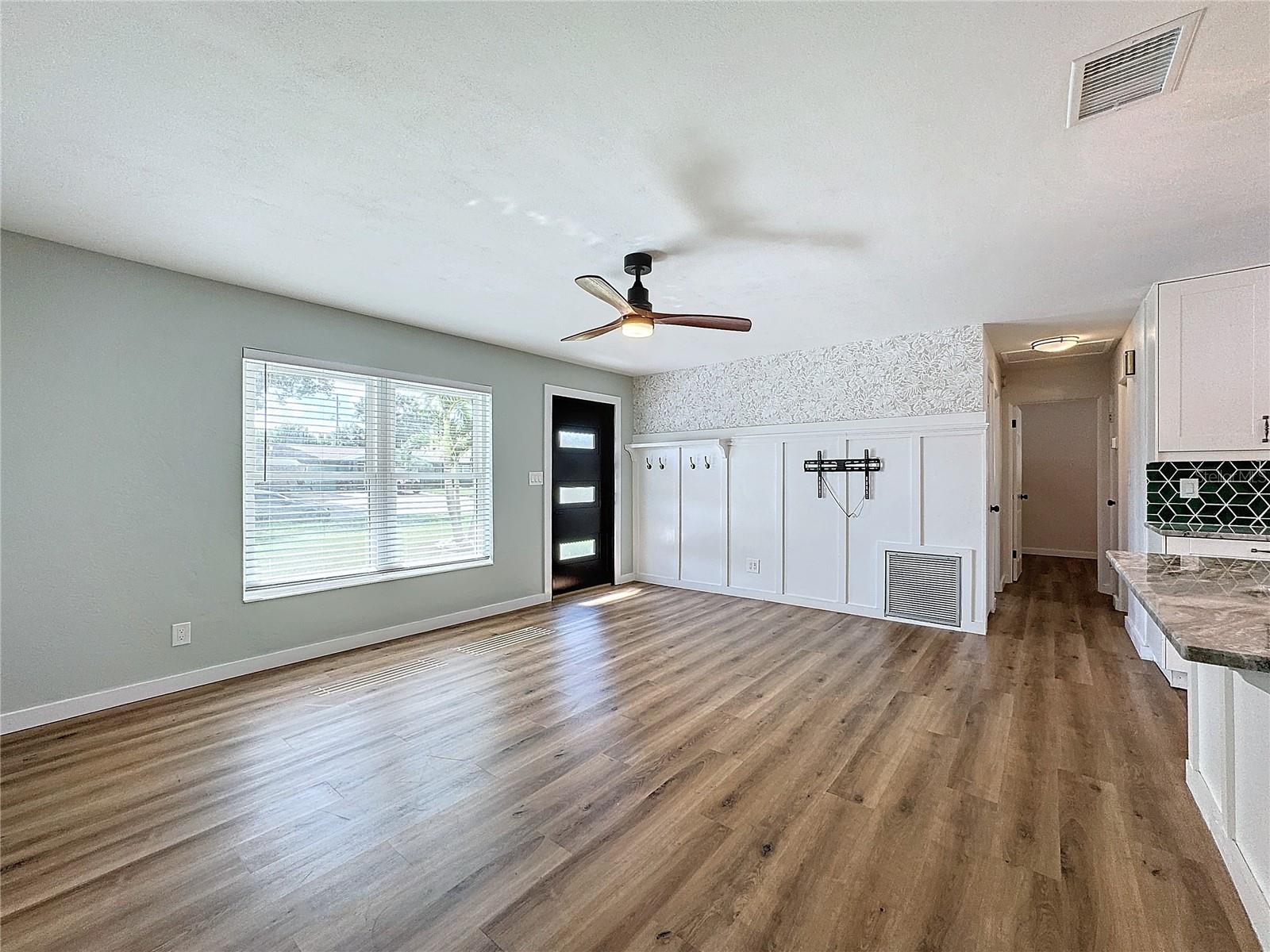 Image 8 of 64 For 7610 117th Street