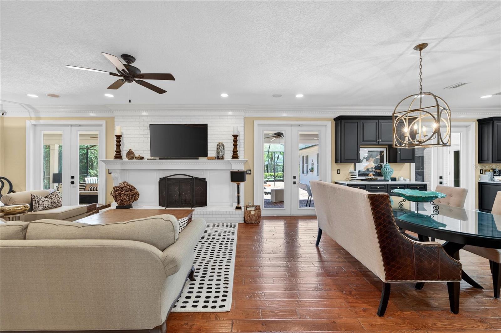 Image 11 of 48 For 16203 Avila Boulevard