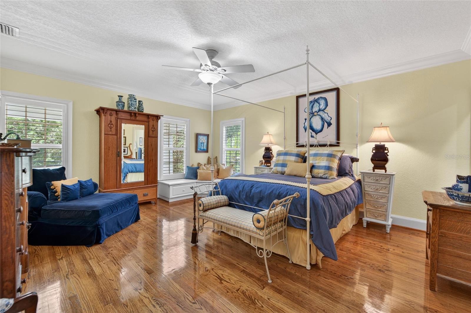 Image 32 of 48 For 16203 Avila Boulevard