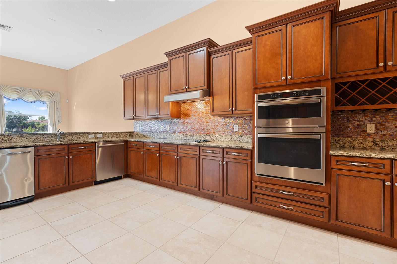 Image 19 of 96 For 10603 Cayman Isle Court