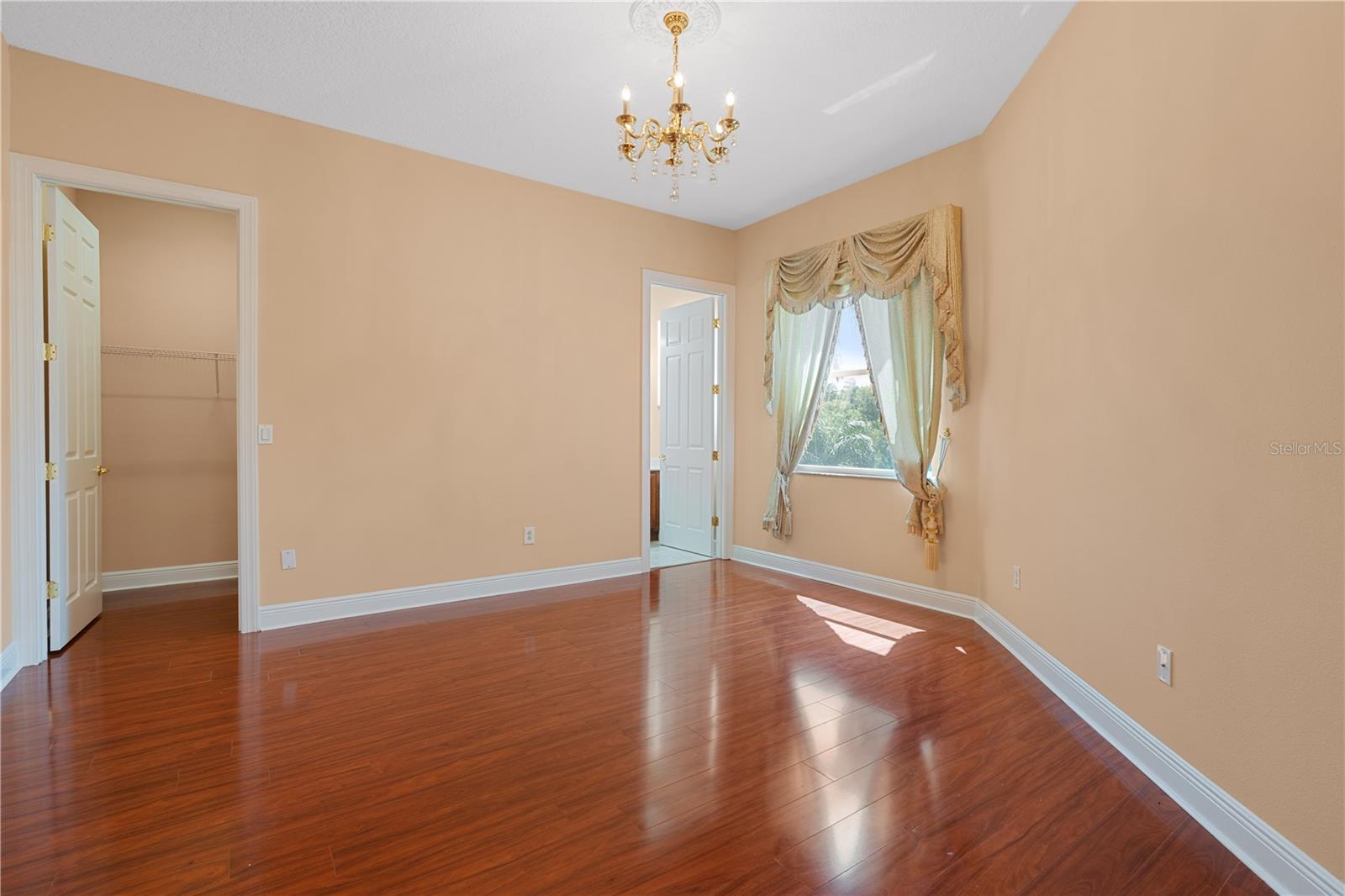 Image 44 of 96 For 10603 Cayman Isle Court