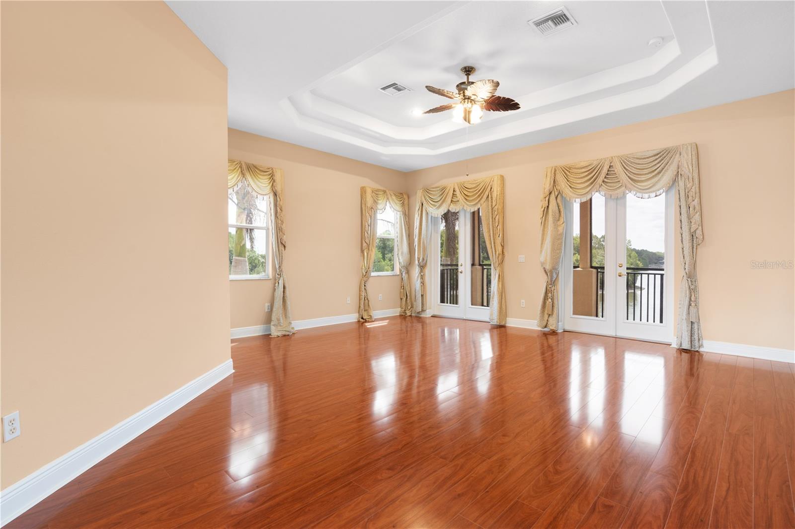 Image 51 of 96 For 10603 Cayman Isle Court