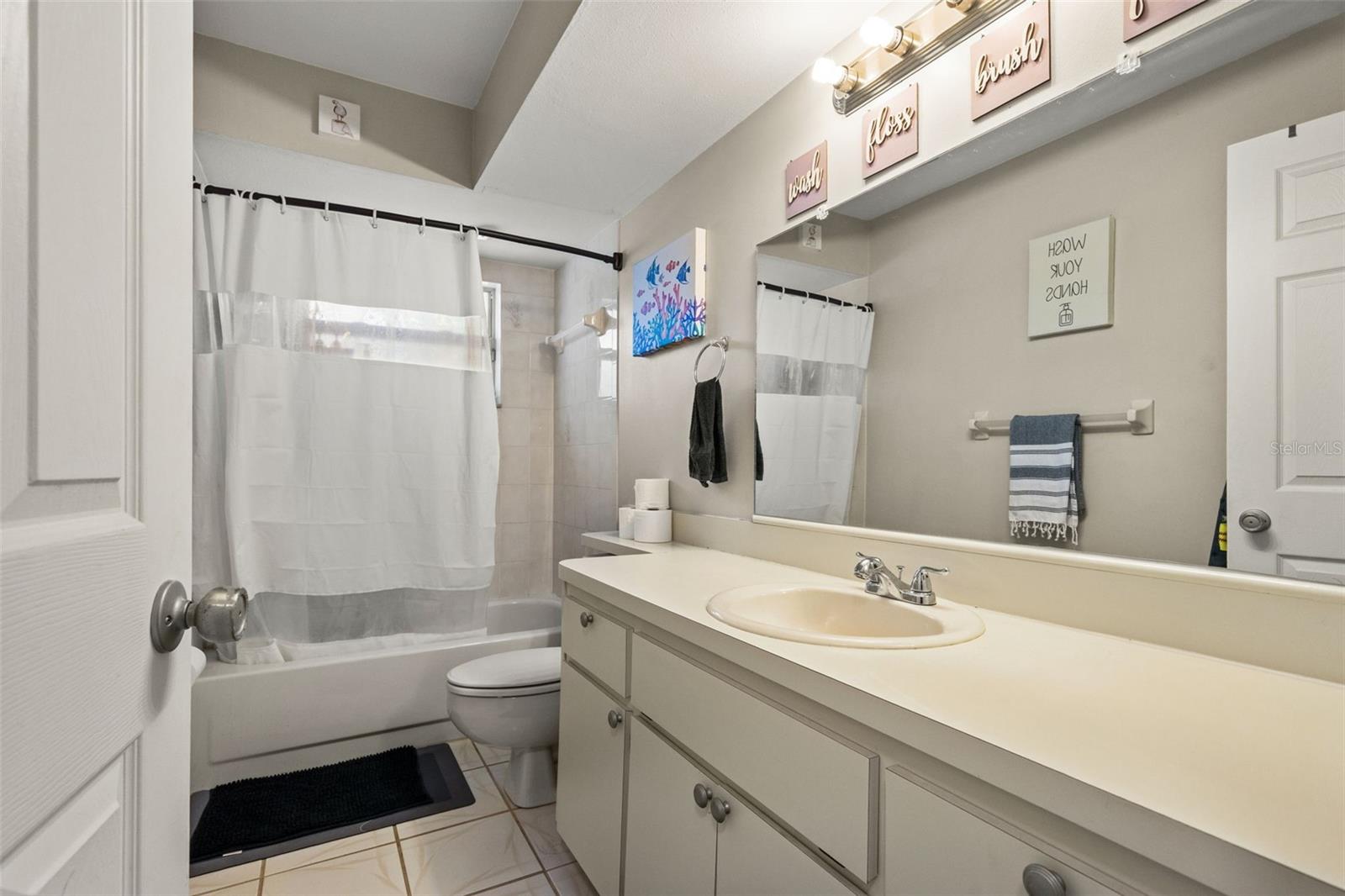 Image 12 of 18 For 12292 Ronald Street