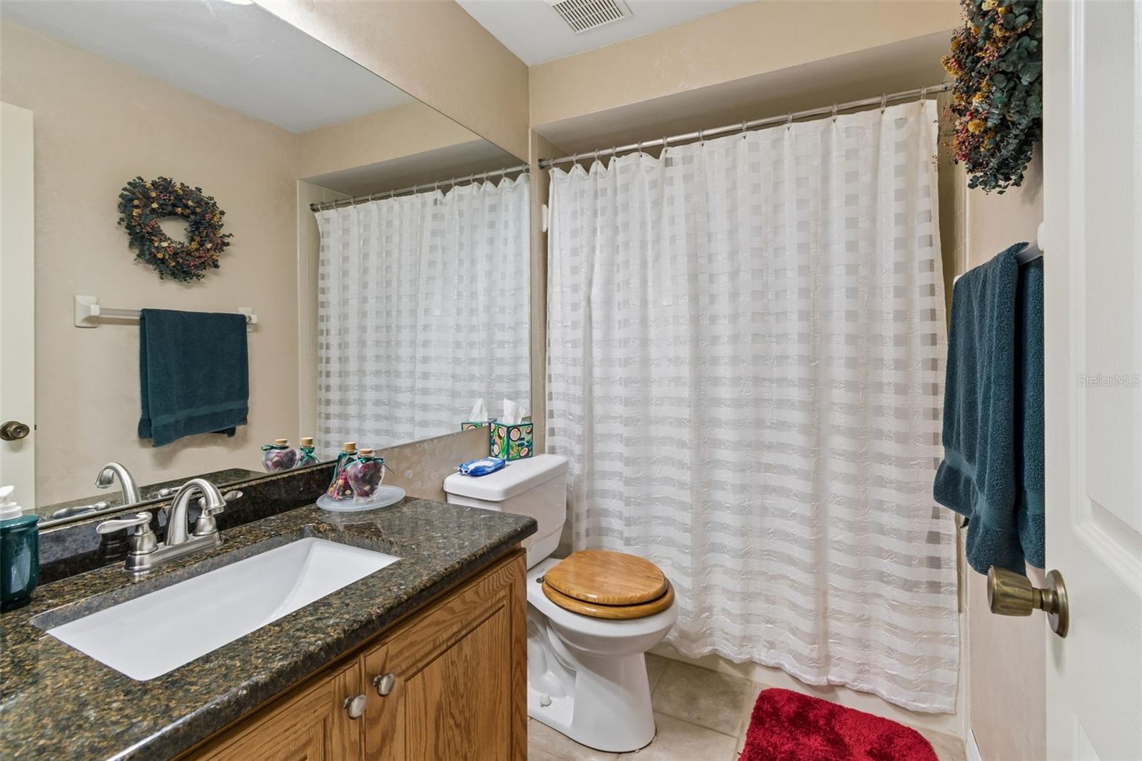 Image 15 of 38 For 5213 Lochmead Terrace