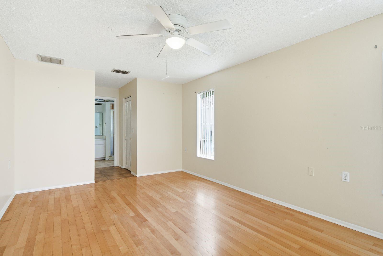 Image 17 of 52 For 3836 Tarpon Pointe Circle