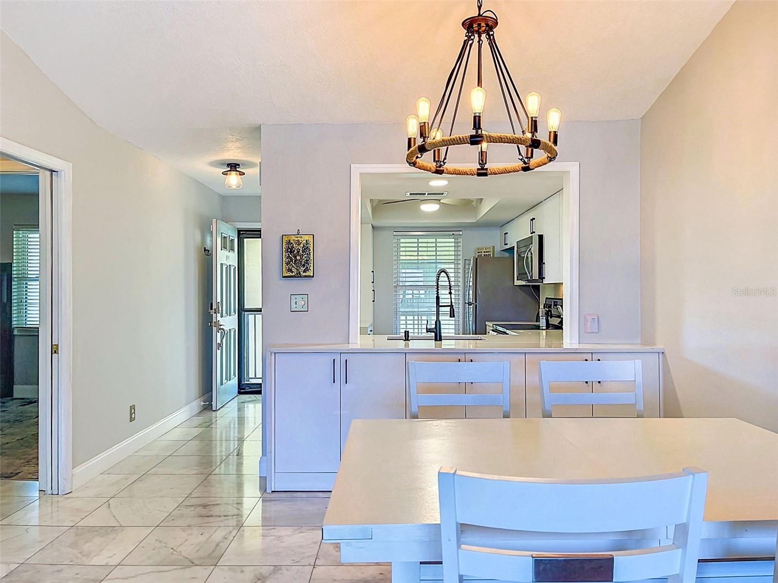 Image 5 of 73 For 460 S Paula Dr  107
