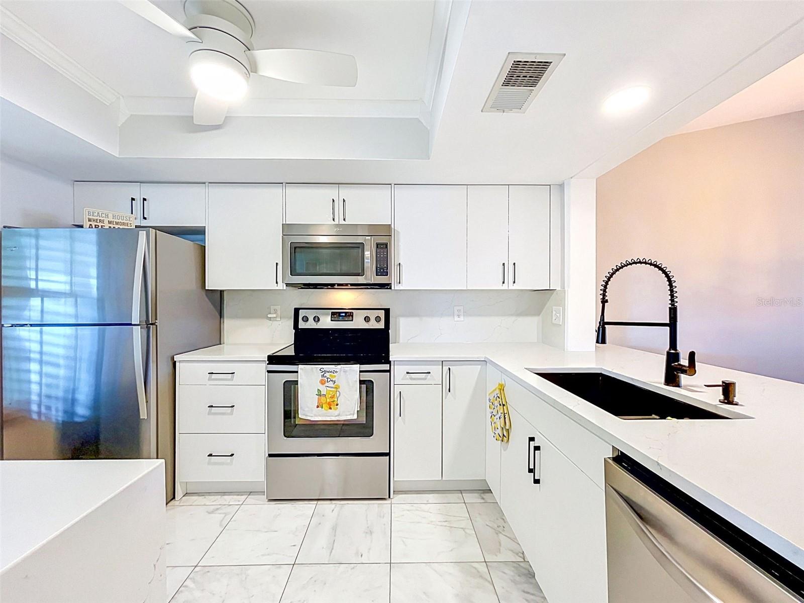 Image 9 of 73 For 460 S Paula Dr  107