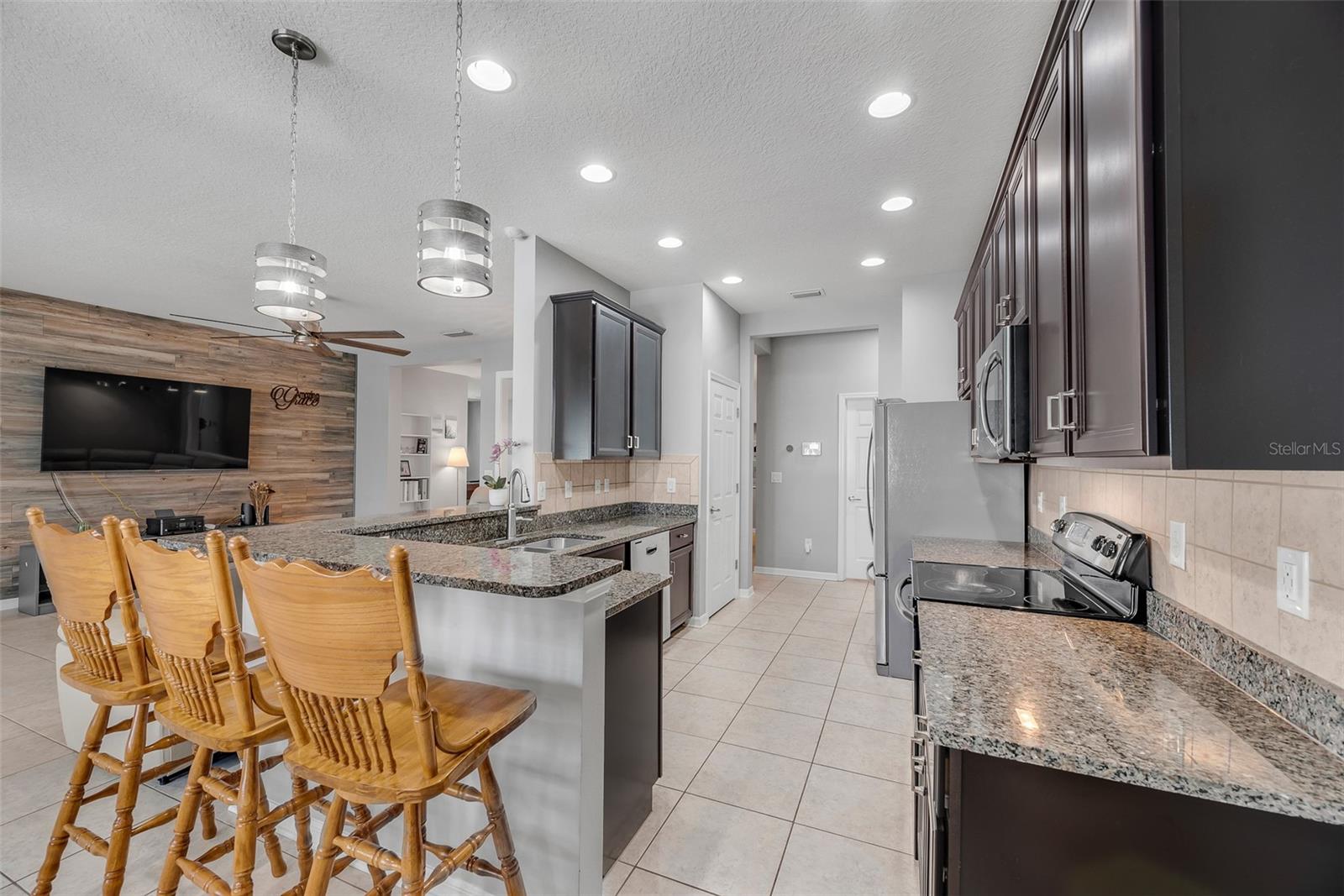 Image 19 of 59 For 11236 77th Street E