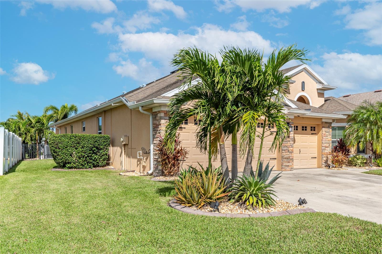 Image 4 of 59 For 11236 77th Street E