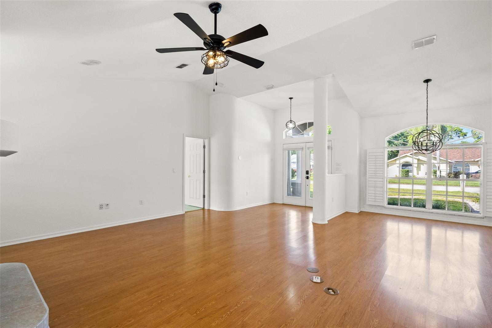 Image 11 of 51 For 13602 Glaze Brook Drive