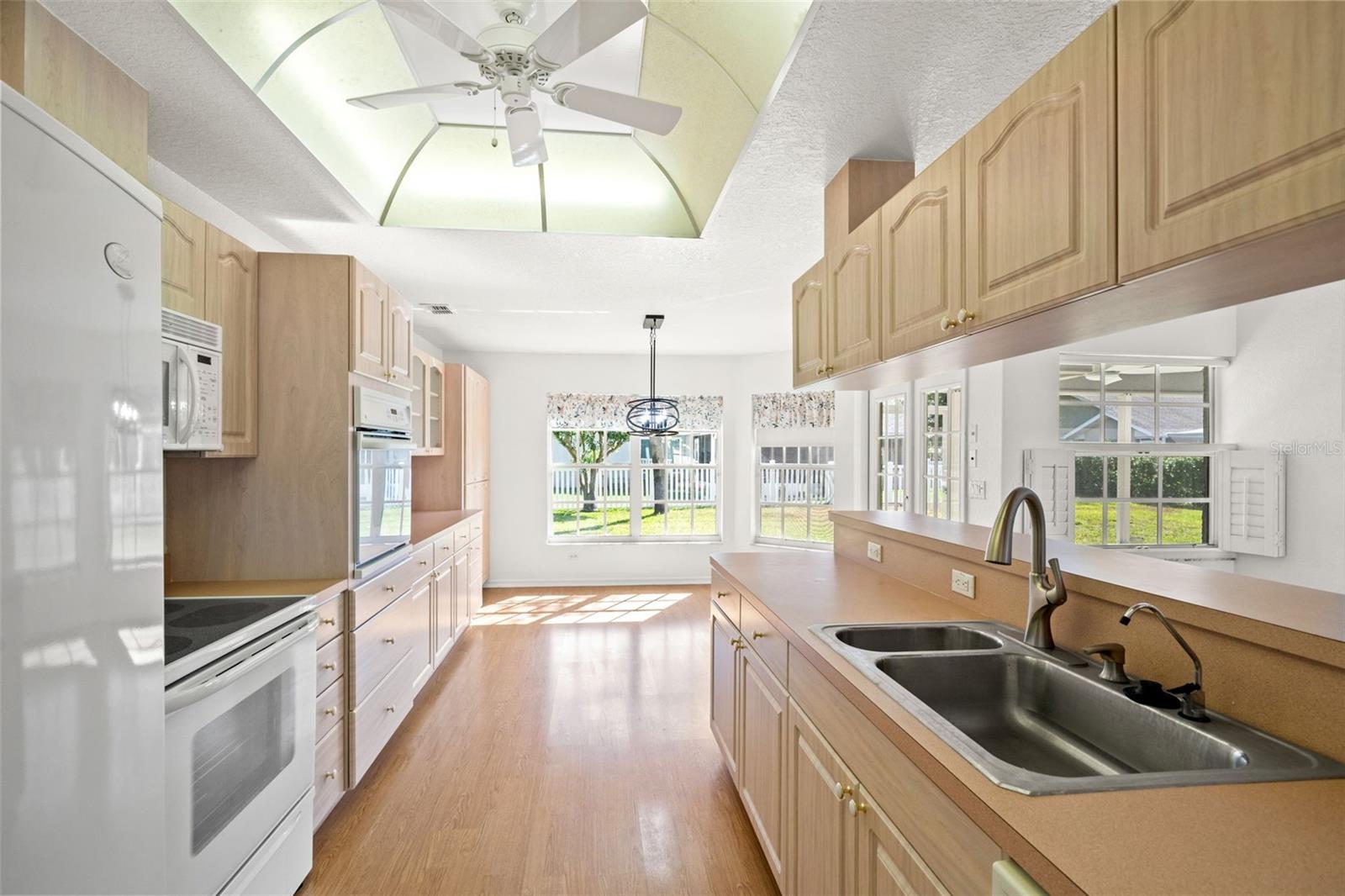 Image 15 of 51 For 13602 Glaze Brook Drive