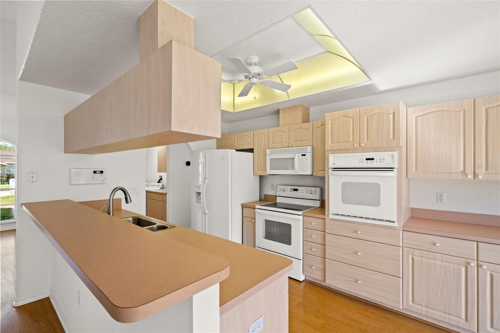 Image 16 of 51 For 13602 Glaze Brook Drive