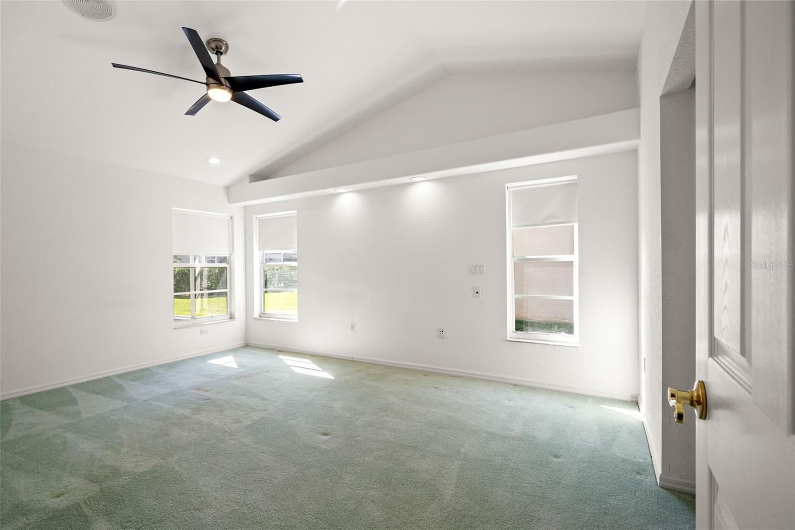 Image 21 of 51 For 13602 Glaze Brook Drive