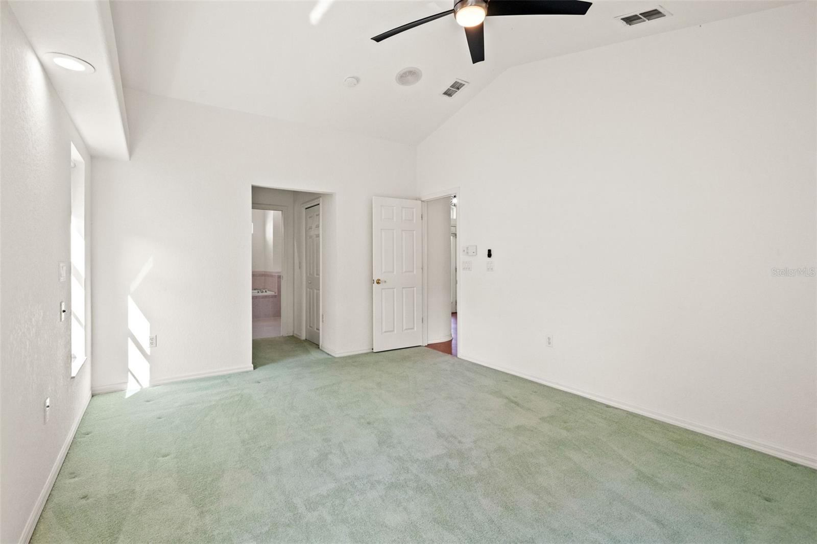 Image 22 of 51 For 13602 Glaze Brook Drive