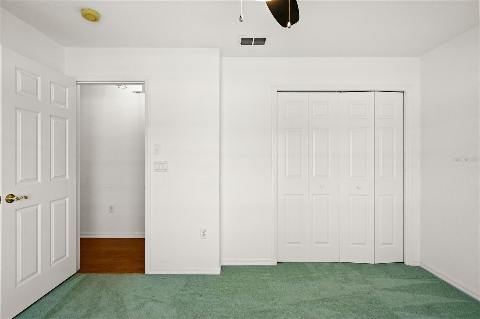 Image 33 of 51 For 13602 Glaze Brook Drive