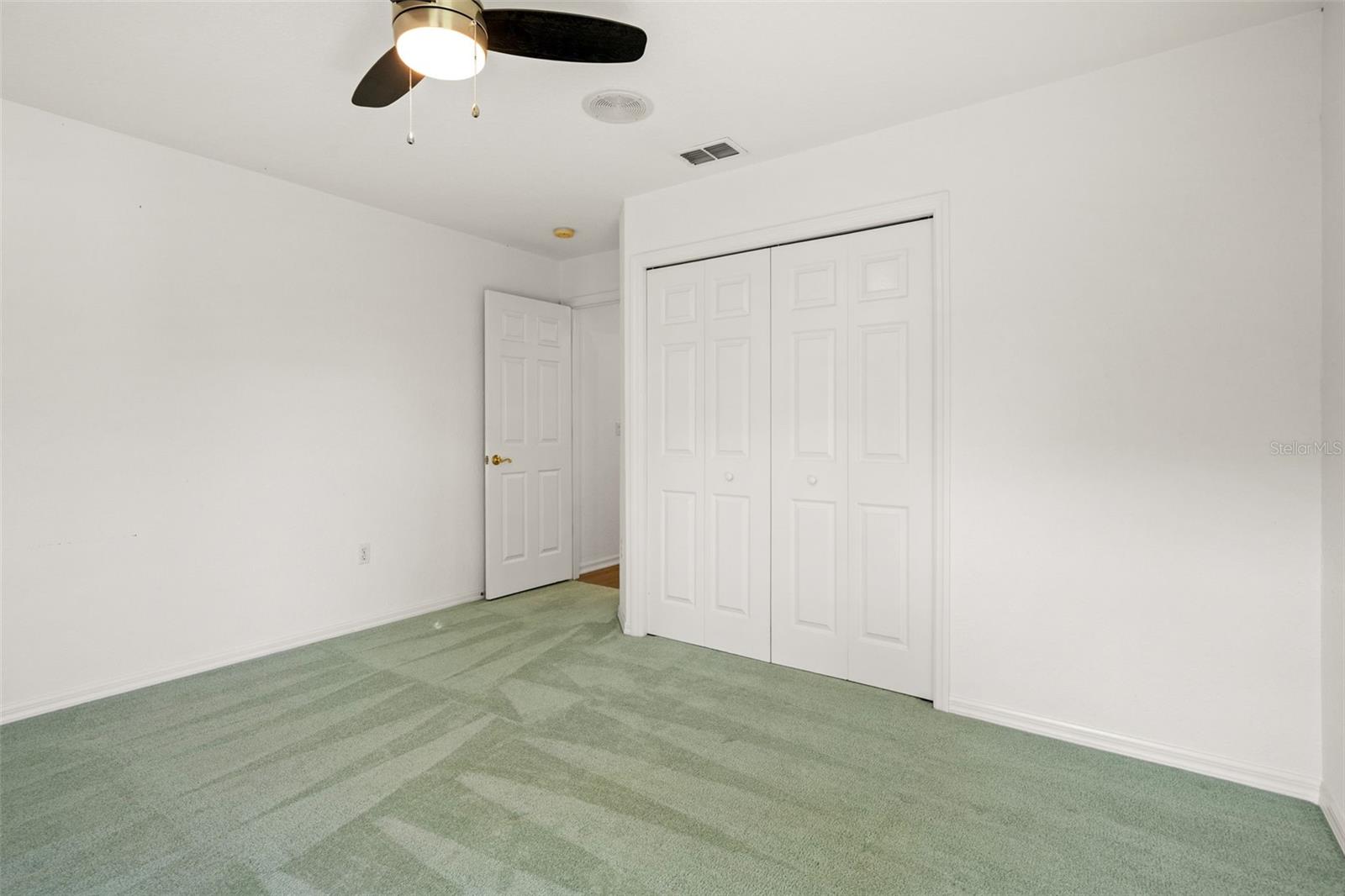 Image 37 of 51 For 13602 Glaze Brook Drive