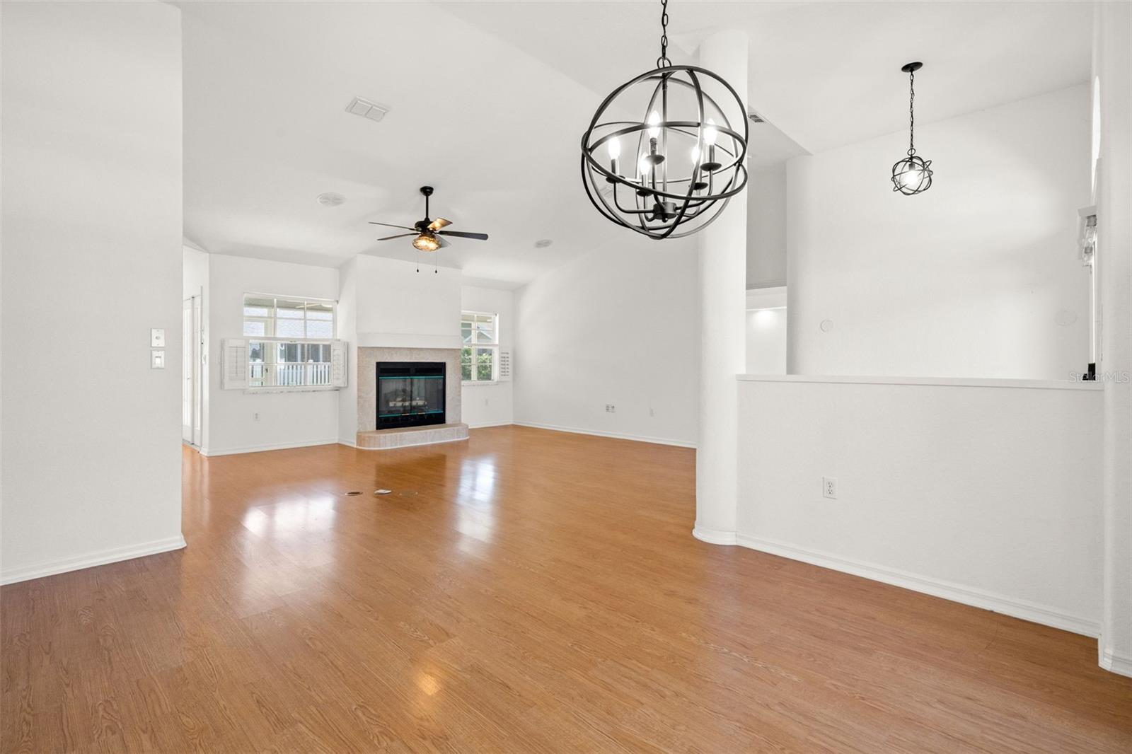 Image 9 of 51 For 13602 Glaze Brook Drive