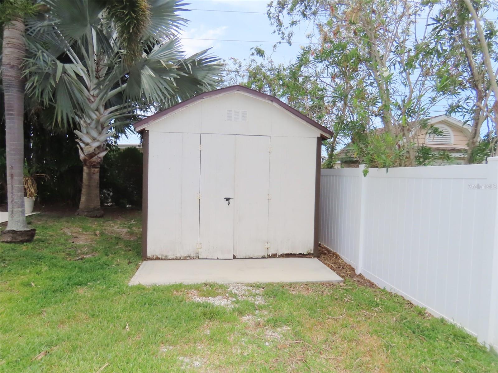 Image 41 of 44 For 2277 Lagoon Circle